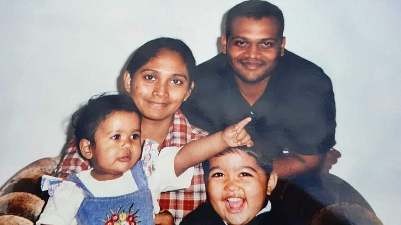 Sujit Kumar Seewoo avec sa famille.
