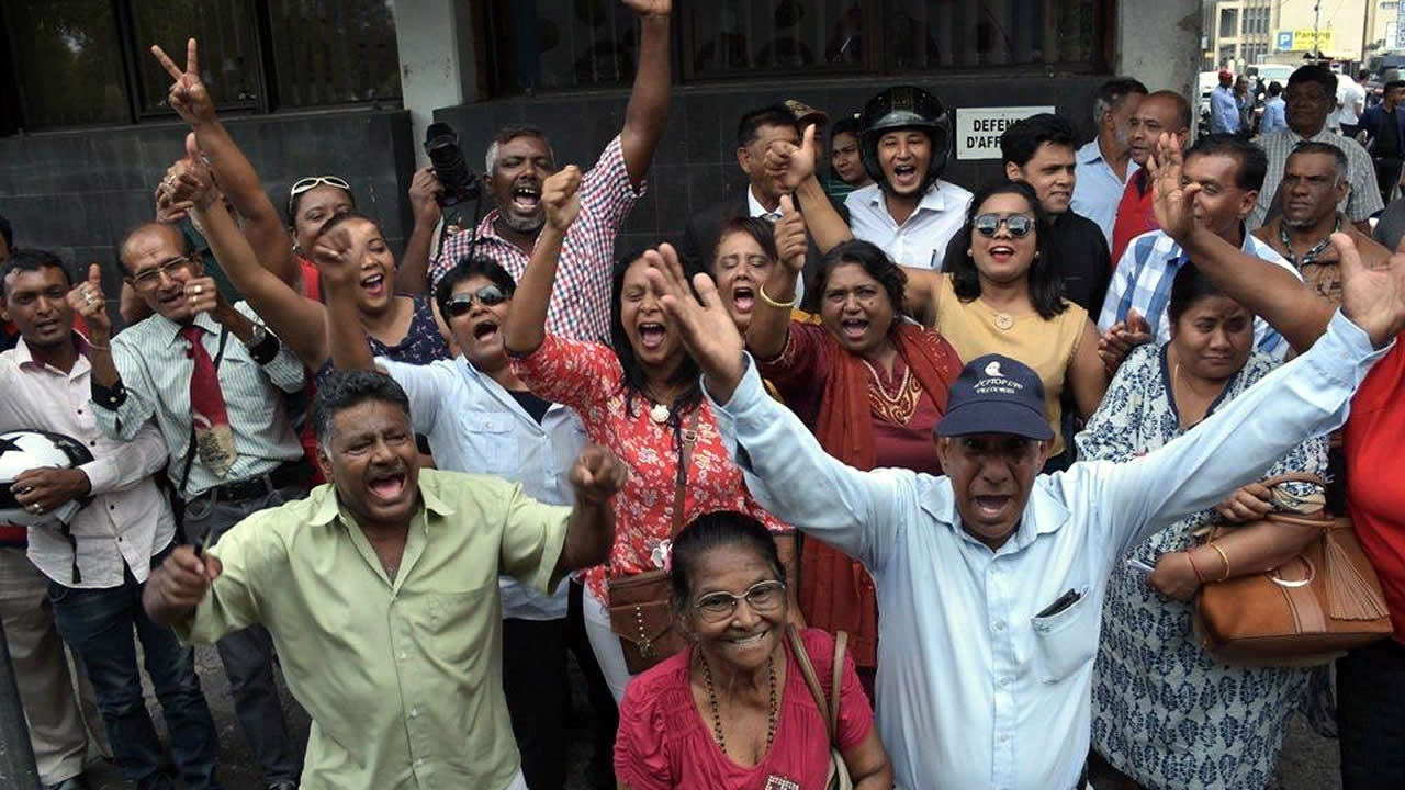 Les partisans de Navin Ramgoolam expriment leur contentement suite à la décision de la cour.