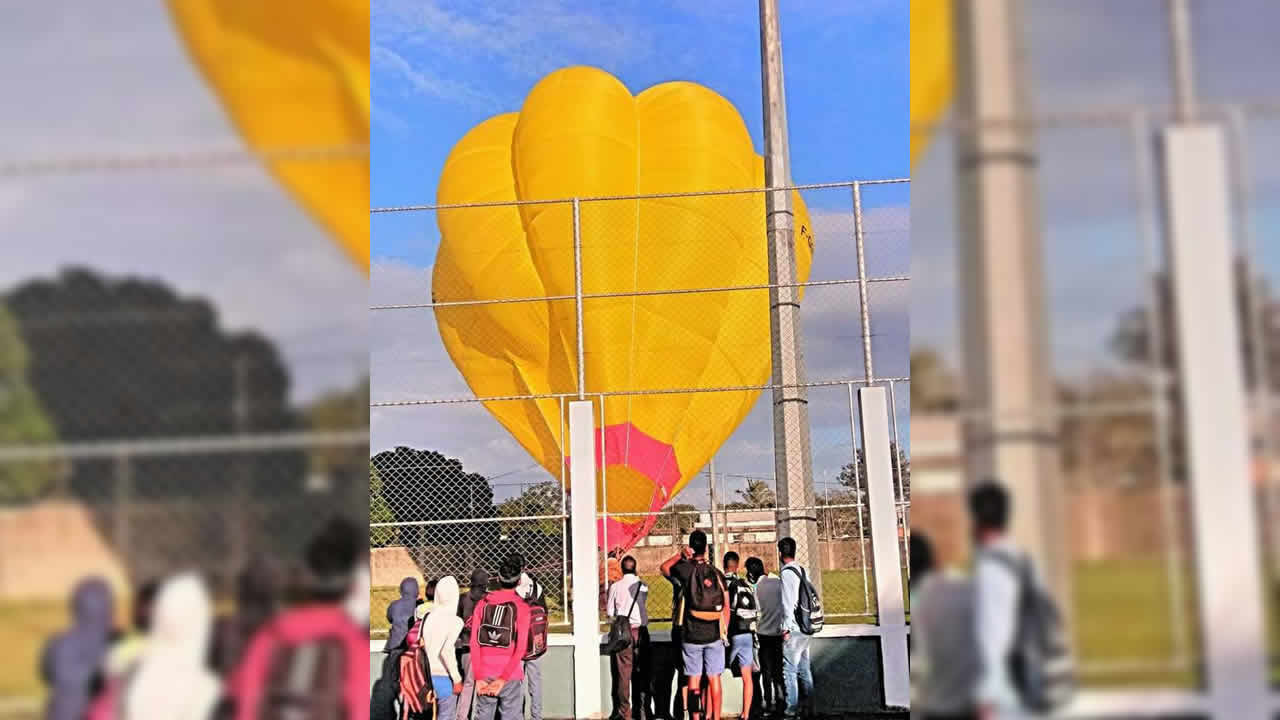 La montgolfière avait atterri dans la cour de récréation d’un collège de Vacoas.