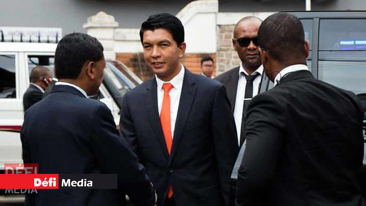 Tensions in Madagascar: President Andry Rajoelina Exfiltrated by French Military Plane According to RFI