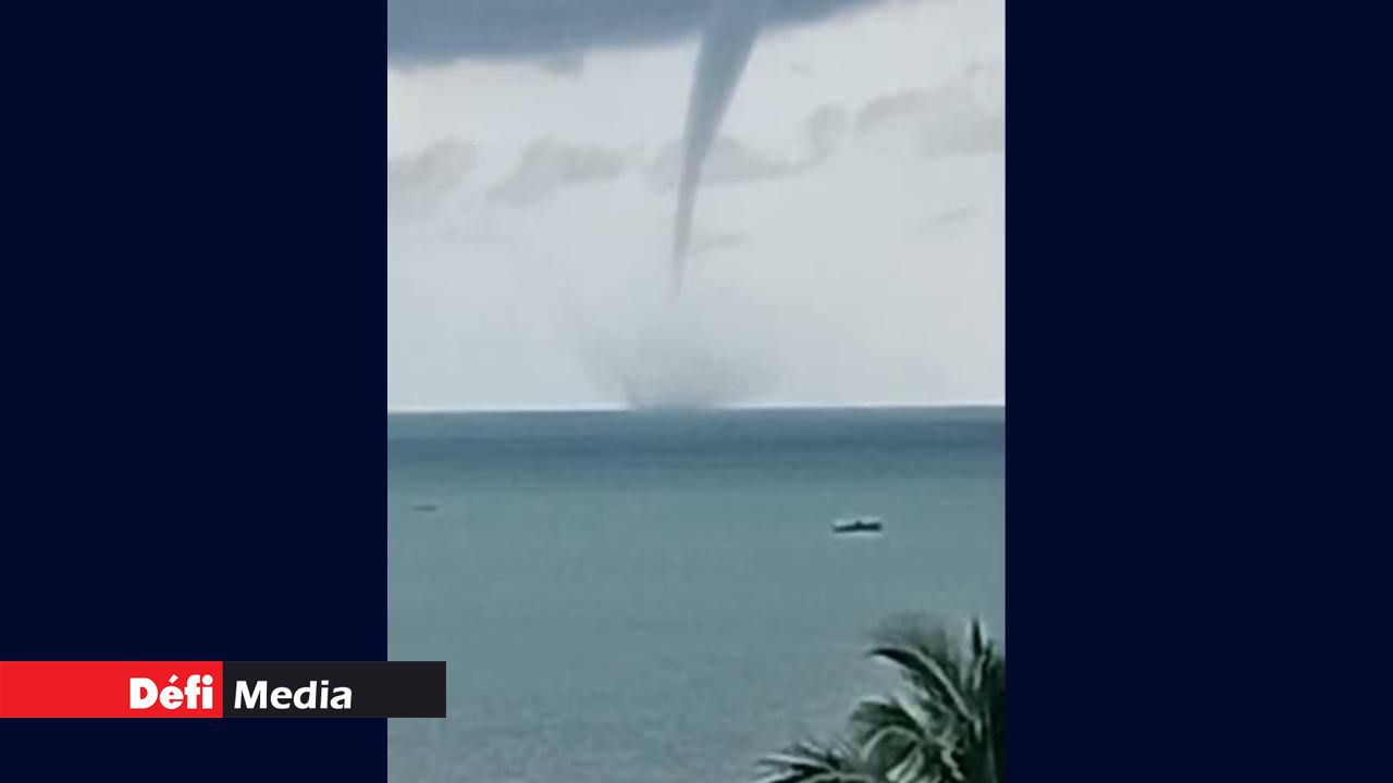 Phenomenon Observed in the Southeast: A Waterspout Intrigues Internet Users, Here’s Everything You Need to Know!