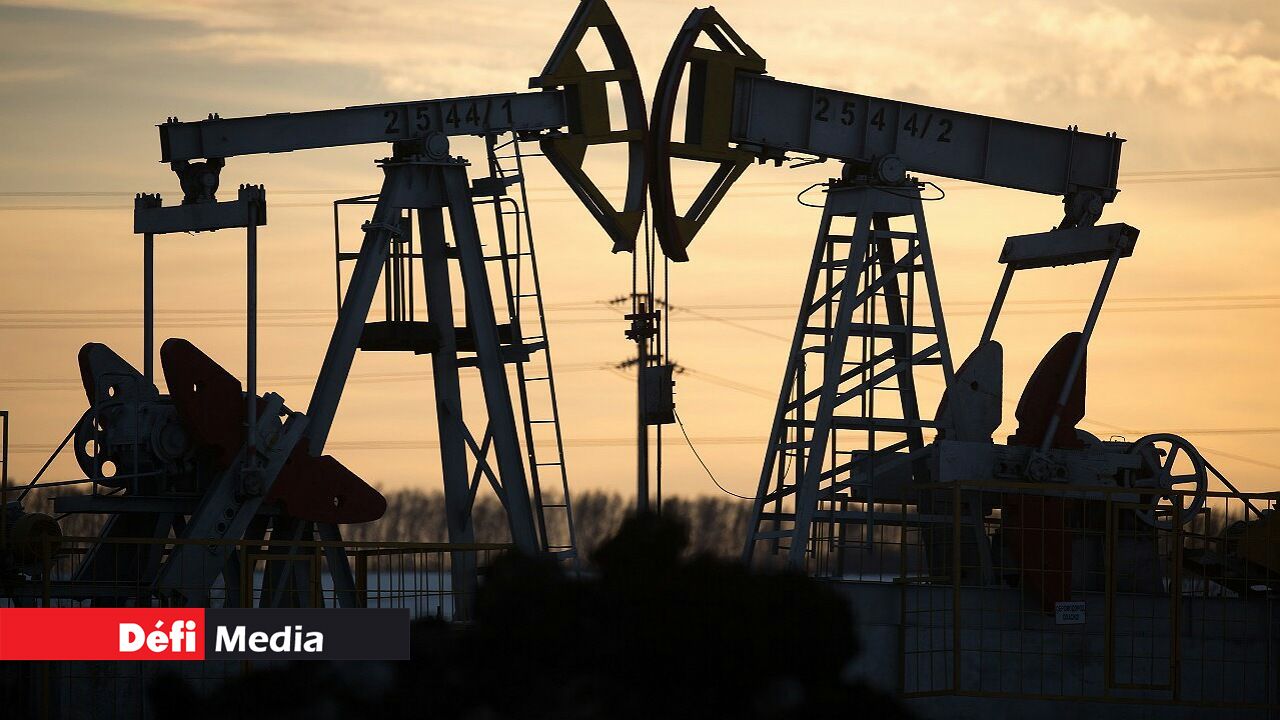 Oil Drops Over 7% After Iranian Attack on US Military Base