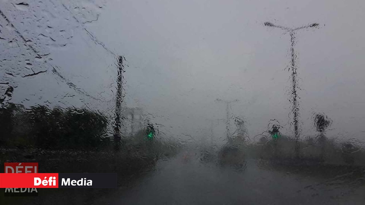 Anticyclone: 100 mm of Rain in Midlands and Gusts of 90 km/h at Morne