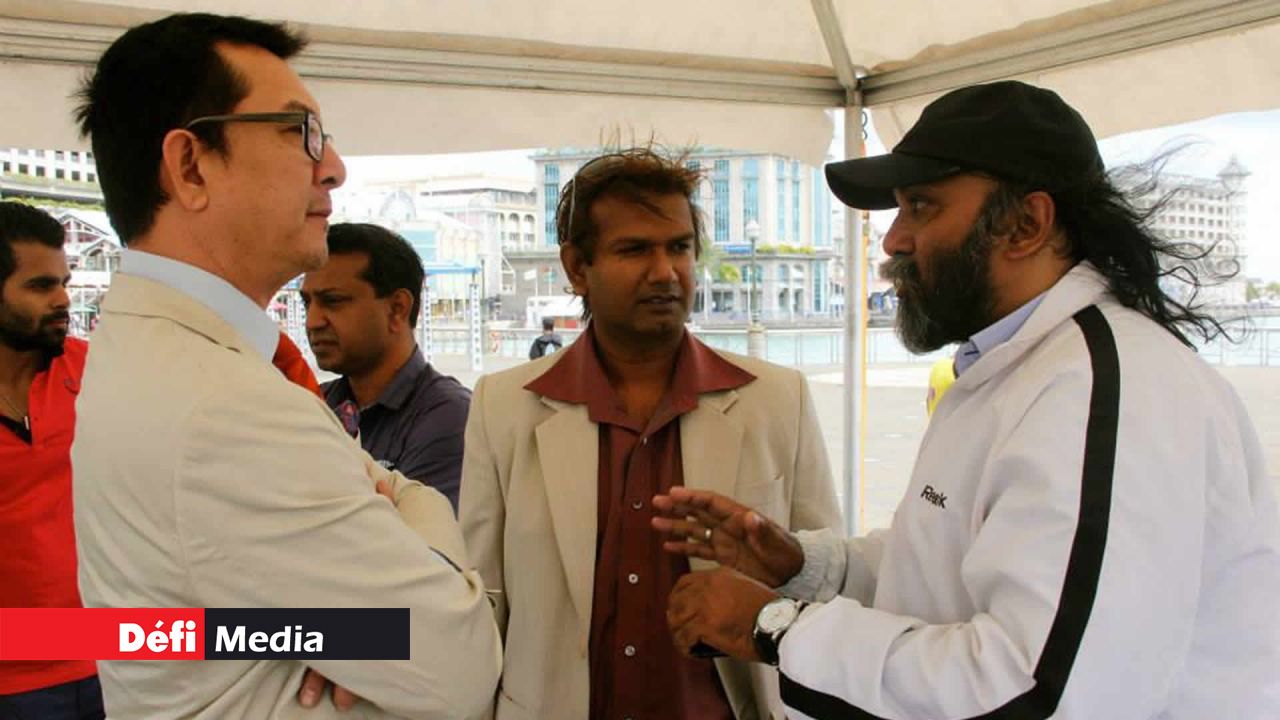 Dick Ng Sui Wa, Chairman, Sachin Jootun, Directeur et Joydeep Biswas, cineaste indien.