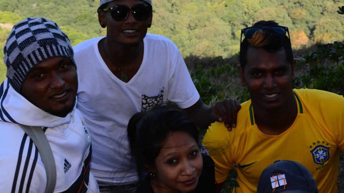 Savishen Ramsamy et ses amis ont pris un jour de congé spécialement pour escalader la montagne.