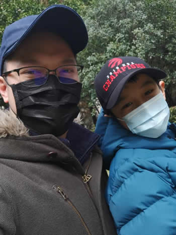 Olivier et son fils de 7 ans ont fait de la Chine leur pays d’adoption.