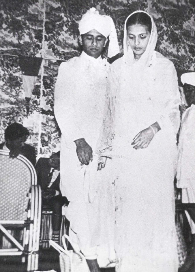 Lady Sarojini Jugnauth et sir Anerood se sont mariés  le 18 décembre 1957.