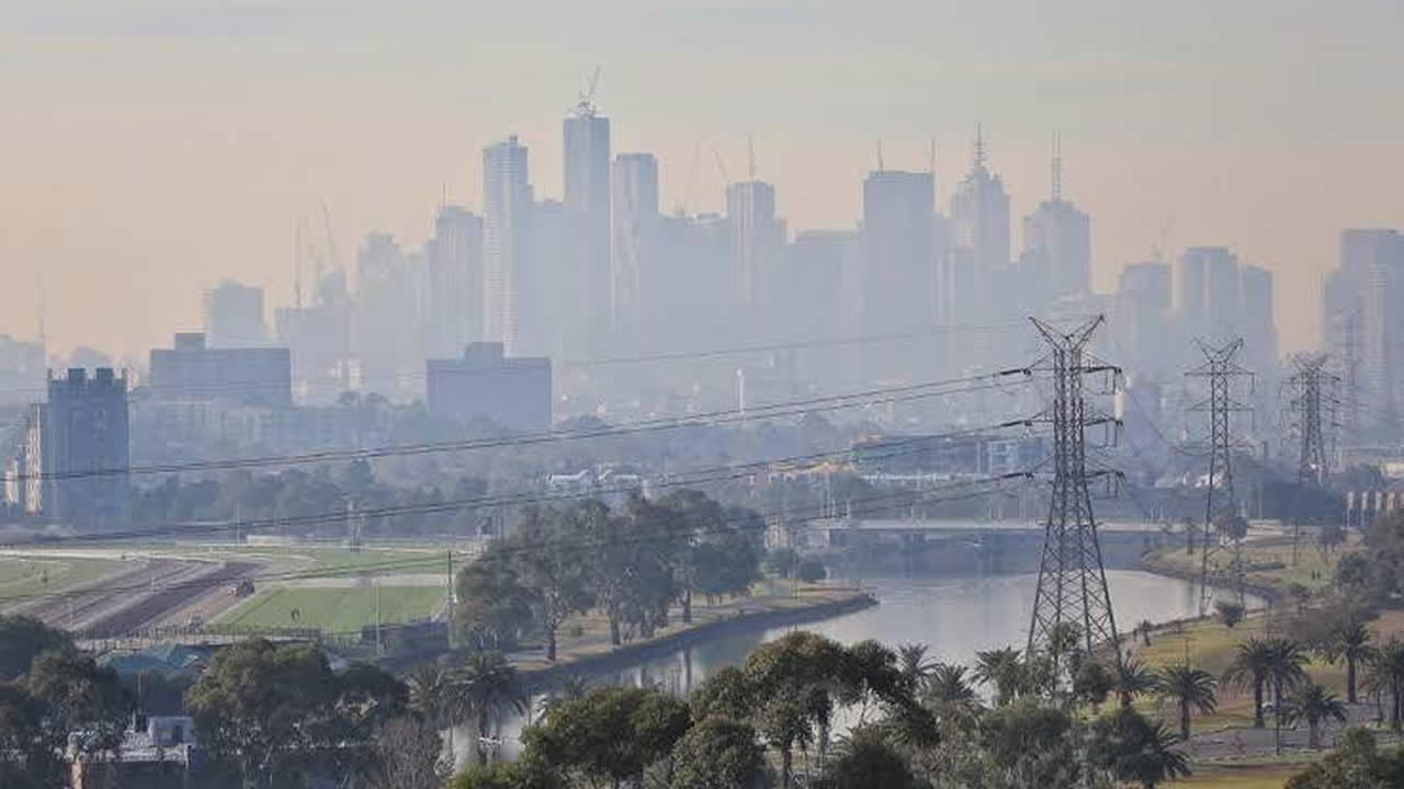 La fumée a atteint Melbourne. L’air y est irrespirable.