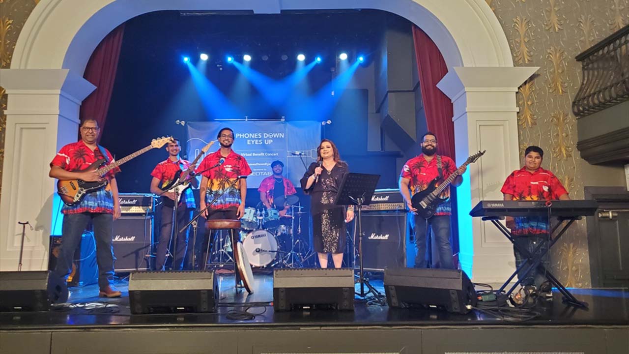 Le Blue Bay Band lors du concert virtuel Geotab en août 2021.