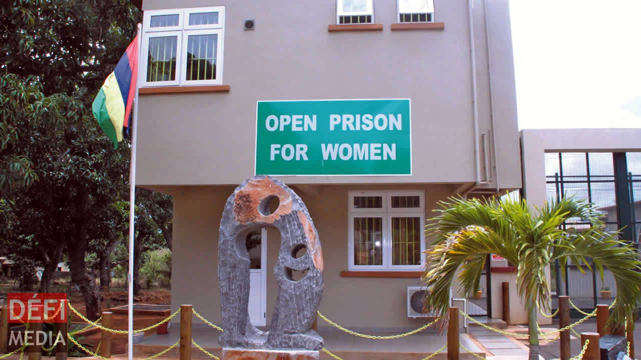 prison femme