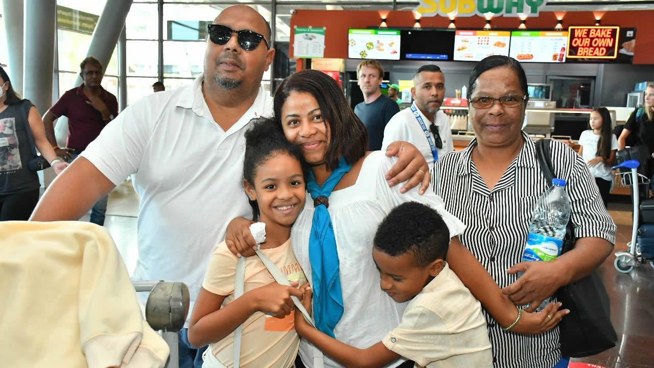 Taiza Frédéric était heureuse de retrouver son époux et leurs enfants.