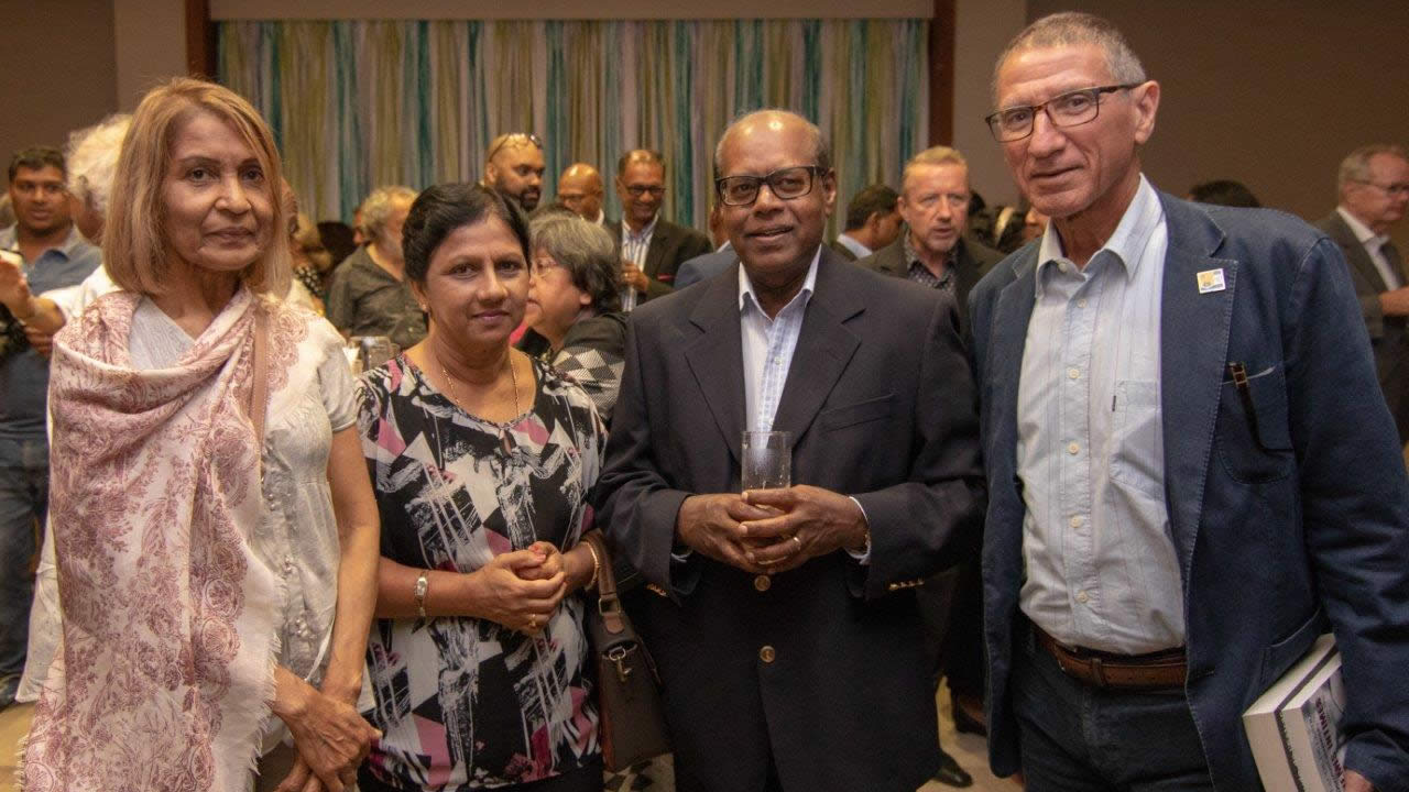 Pratima Curé, Sharmila Ponnusamy, Krish Ponnusamy et Patrice Eugène Curé.