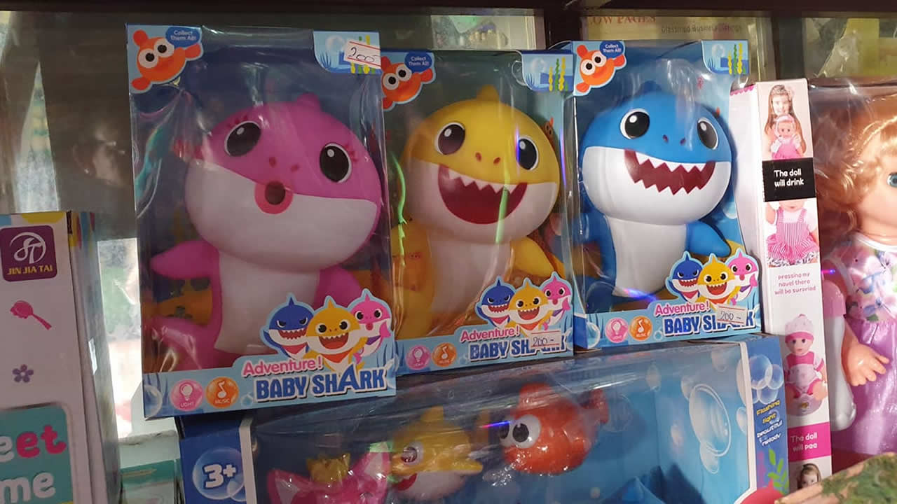 baby shark jouet