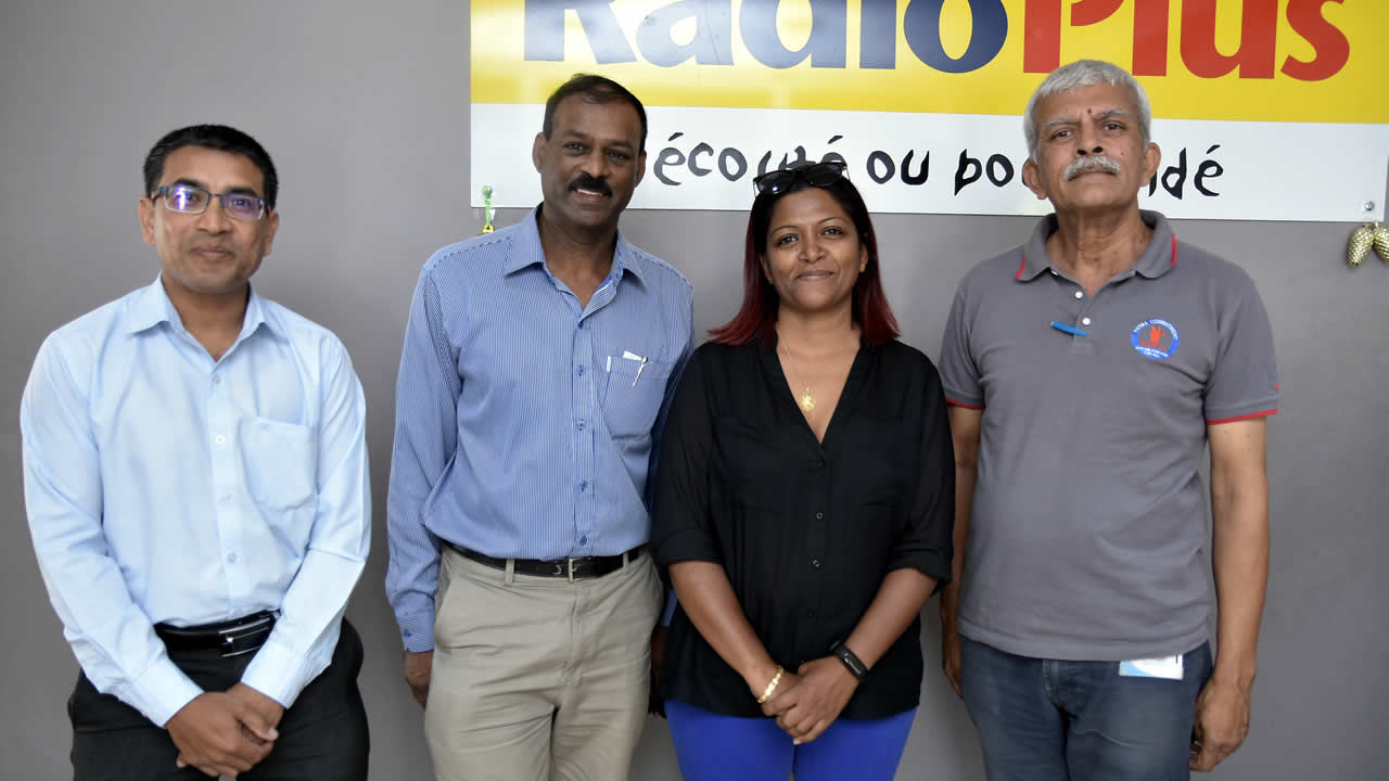 Iqbal Ramjanee, Barlen Munusami, Sarah Thandrayen et Sekar Naidoo.