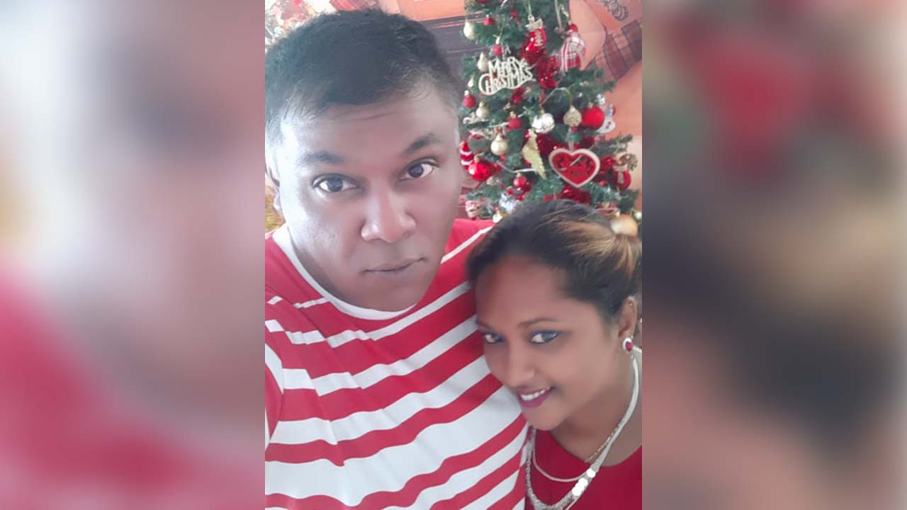 Amitrai Darbary et son épouse Malida célèbrent le premier Noël de leur fils.