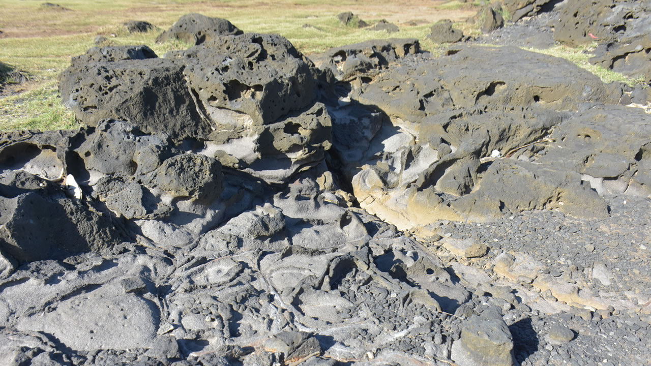 Au fil des siècles, l’érosion des rochers a créé des courbes.