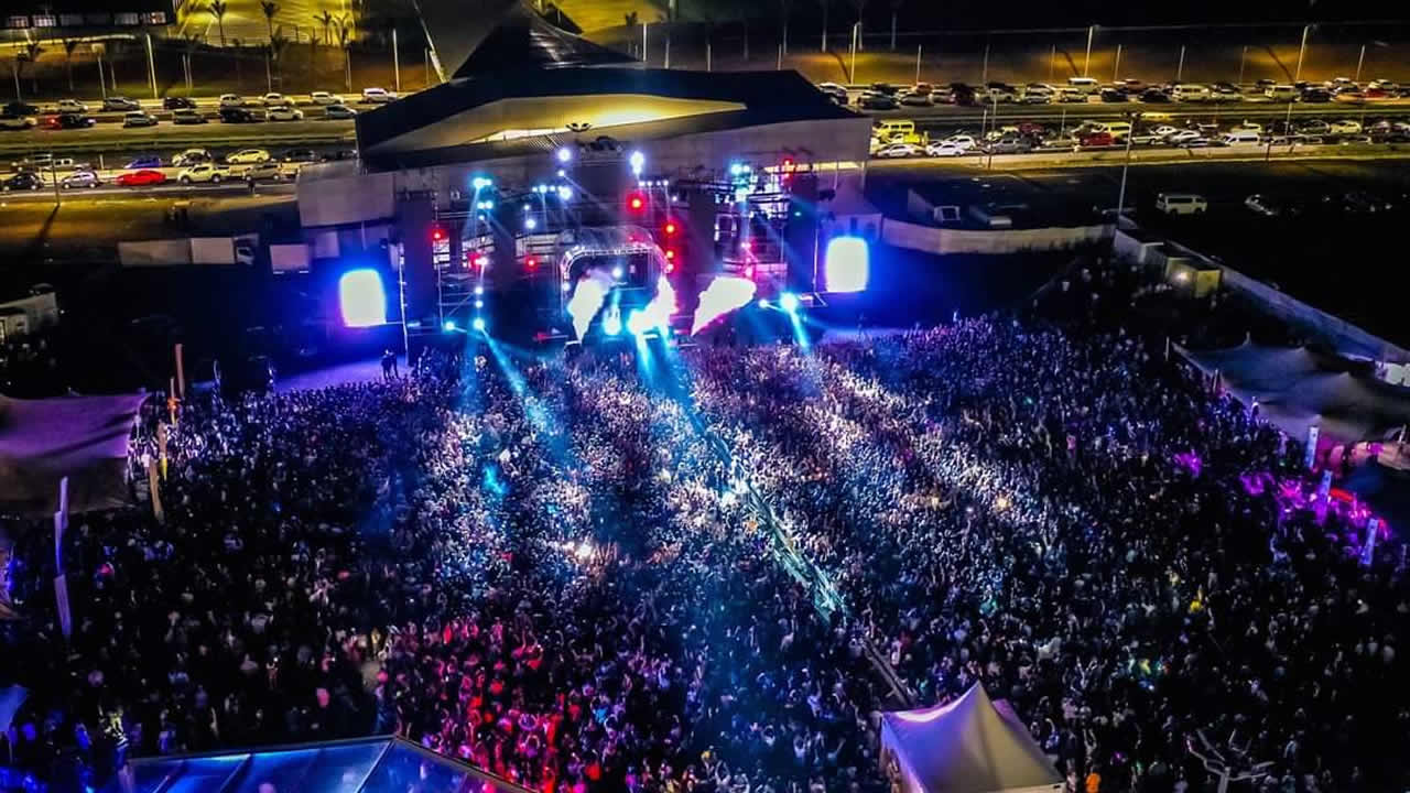 Le concert de Major Lazer a attiré entre 18 000 et 20 000 spectateurs.