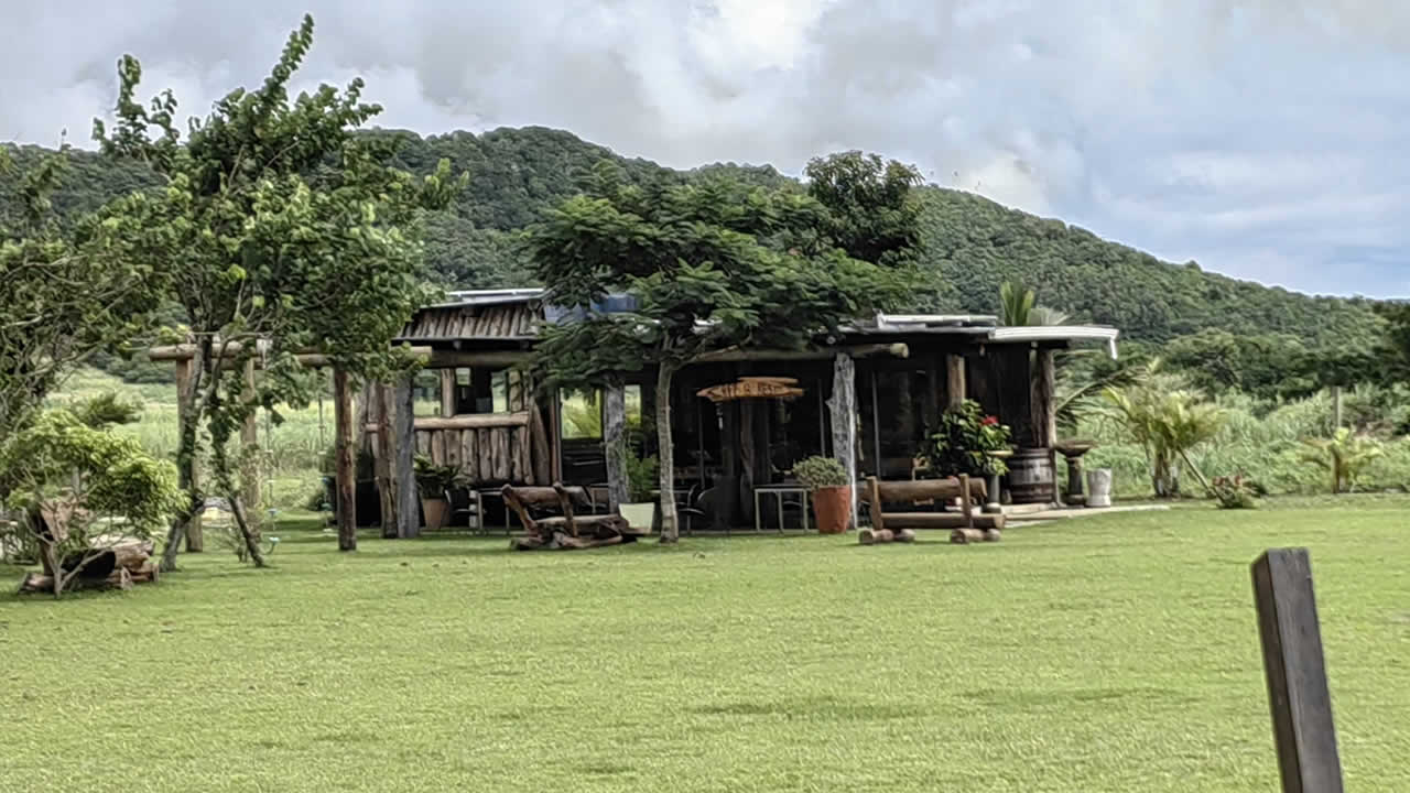 Le restaurant qu’abrite le ranch.