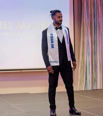 Ayant remporté le titre de Mr World Mauritius 2017- 2018, Alexandre Curpanen a intégré le Top 30 du concours Mister World 2019.