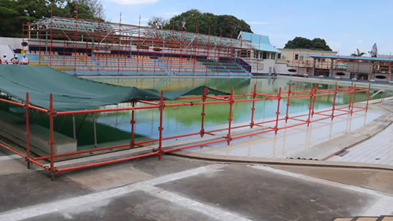 La piscine Serge Alfred, rénové au coût de Rs 60 millions en 2019, est vieux de 40 ans.