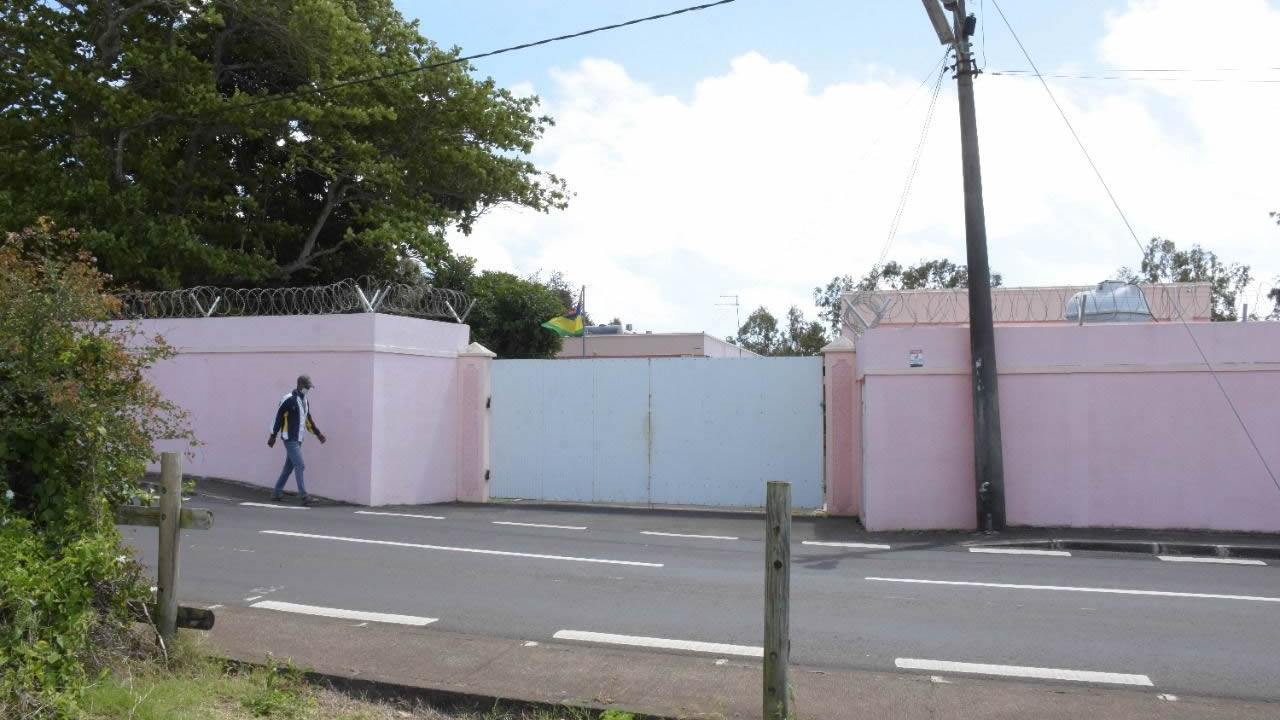 Le shelter qui se trouve  à Cap-Malheureux. 