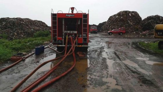 Incendie à La Chaumière : les pompiers comptent venir à bout des flammes ce mardi