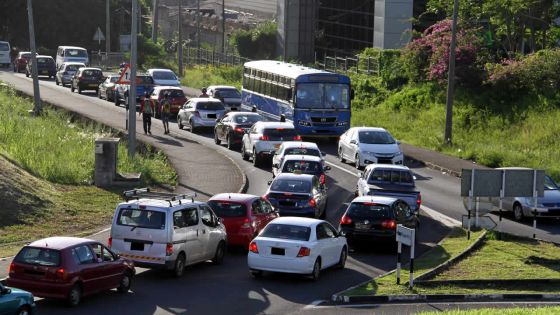 Embouteillages : la construction d’un autopont de Rs 500 M à Ébène à l’étude