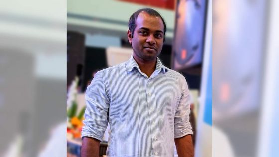 Suyash Kumar Sumaroo : A Pioneer in Blockchain-based Software