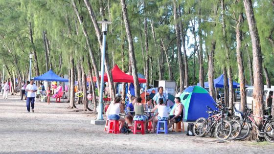 Sur les plages publiques - Camping payant : les autorités font marche arrière