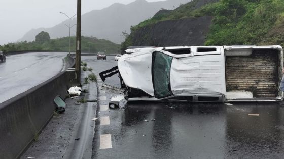 Terre-Rouge/Verdun : un 2x4 fait une sortie de route