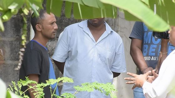 [En images] Sandiren montre aux enquêteurs l'endroit où il a tué son rival par jalousie