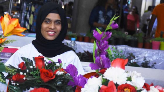 Entrepreneuriat : Les fleurs artificielles de Zainab Bhoyroo