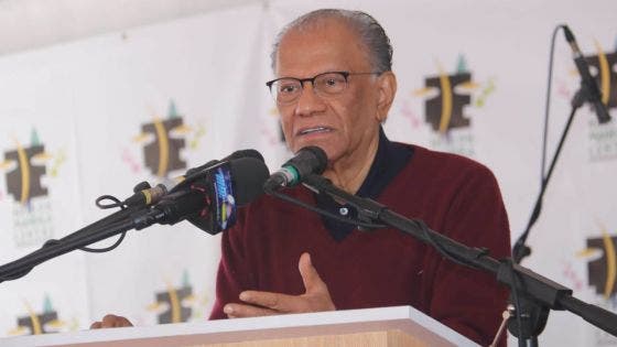 Ramgoolam : “Nous faisons face à des difficultés économiques, mais il faut étendre l’aéroport de Plaine-Corail”