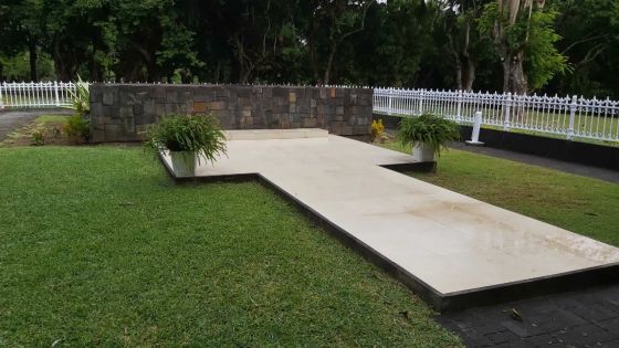 Les «samadhis» au Jardin botanique de Pamplemousses désignés patrimoine national