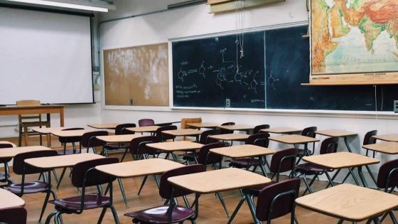 Variant Delta : possible fermeture des écoles