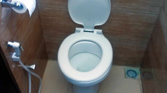 Toilettes dans un état déplorable - À Mapou : institutrices et élèves contraints à l’abstinence