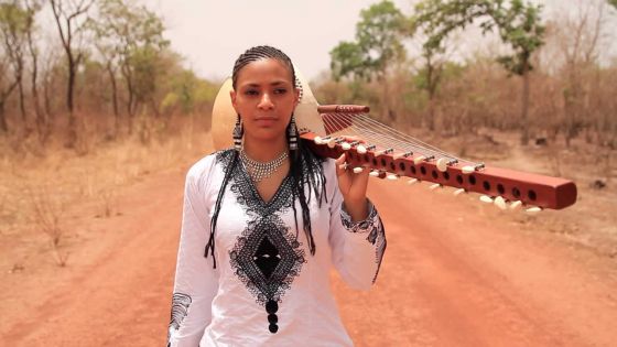 Concert : le festival Kaz’Out accueille son premier Off avec Sona Jobarteh