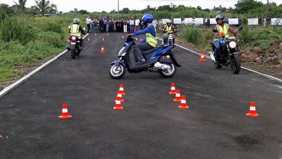 Transport : aucune loi finalisée pour obliger la formation dans une moto-école