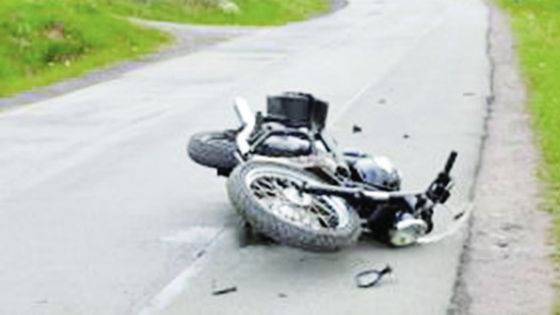 Une voiture percute sa motocyclette : il attend l’indemnisation de l’assurance