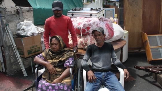 Camp-Yoloff : une mère aveugle et dialysée jetée à la rue