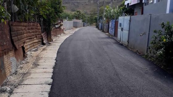 À Sainte-Croix : drains installés et rue asphaltée après une décennie d’attente