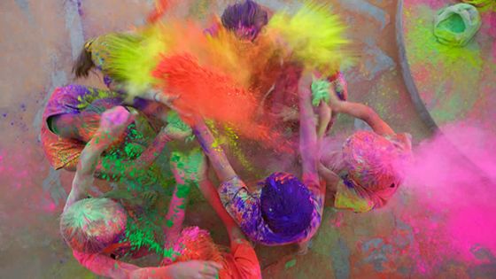 Holi : au rythme de la joie et des couleurs