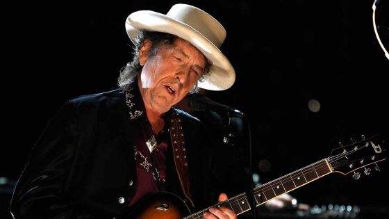 Bob Dylan, icône de la musique américaine, prix Nobel de littérature