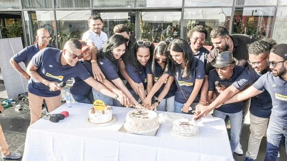 Radio Plus fête ses 23 ans avec une grande caravane de santé au Tribeca Mall