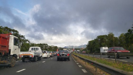 Trafic routier : embouteillages sur le plateau central 