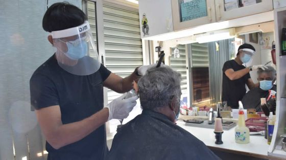Déconfinement en phase : les coiffeurs reprennent leurs ciseaux 