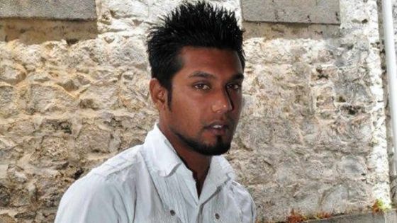 Condamné à dix ans de prison - La mère de Sandeep Ramasamy : «Il a hypothéqué son avenir pour me défendre»