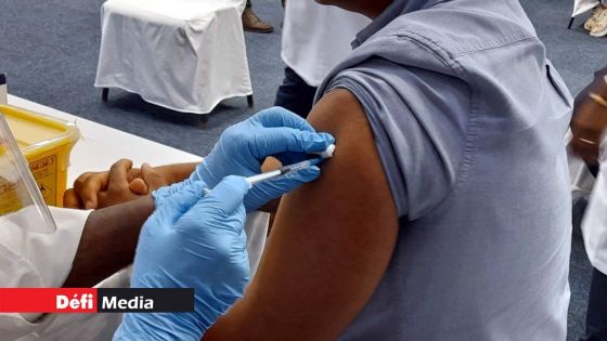 Covid-19 : 1 ,346, 650 doses de vaccins administrées depuis janvier indique le ministre de la Santé