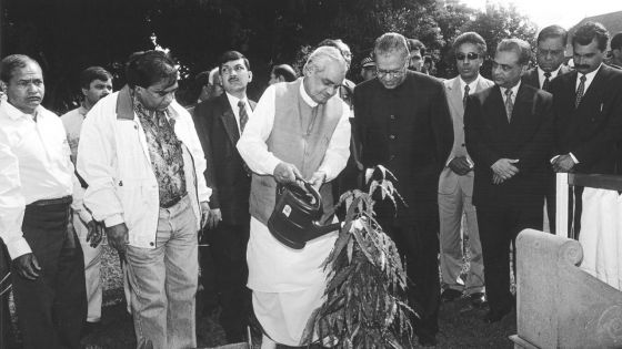 Atal Bihari Vajpayee “booste” les relations Inde-Maurice