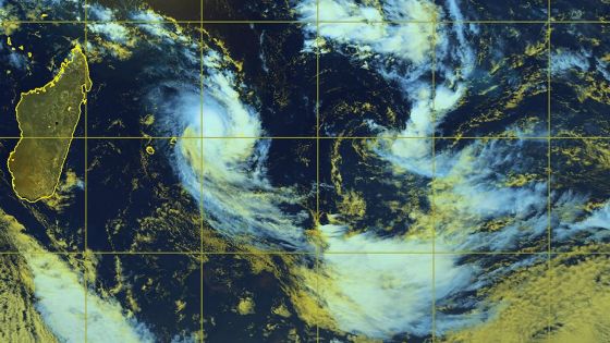 Classe 3 à Rodrigues : Herold à 275 km à l’ouest de l’île ; il s’approche dangereusement de la côte sud-ouest de Plaine-Corail